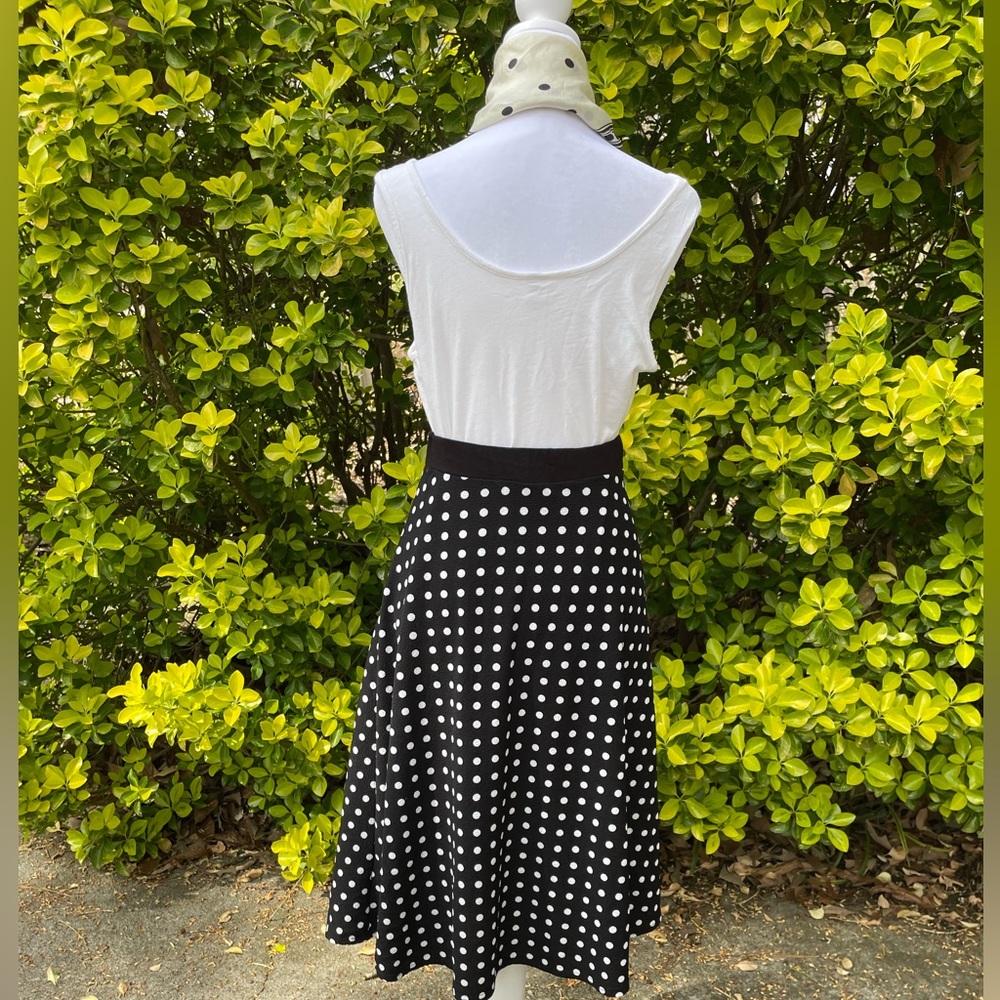 🥳 5/$12. Polkadot Skirt - Picture 2 of 10